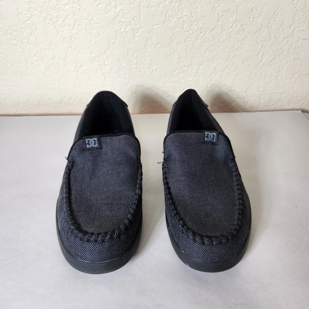DC Shoes Mens Villain Slip On Loafer Sneakers Black Textile Moc Toe 10.5
